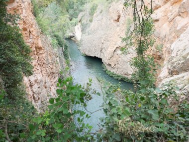 Denizin kanyonunun güzel manzarası