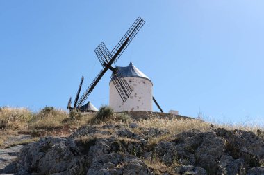 Oia köyünde yel değirmeni