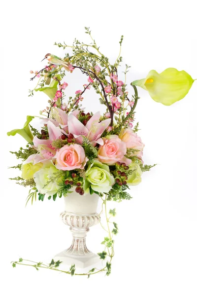 Decoración flor de plástico artificial con jarrón de diseño vintage — Foto de Stock