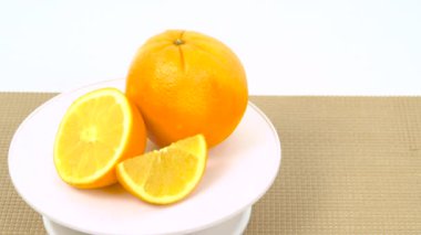 Taze portakal döndürme