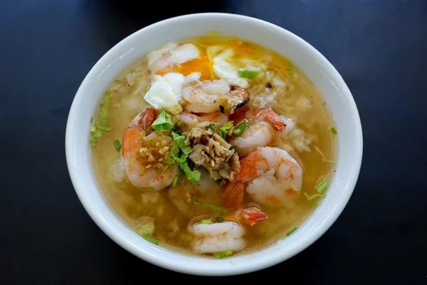 Sopa de arroz tailandesa com camarão (Khao Tom Goong ) — Fotografia de Stock