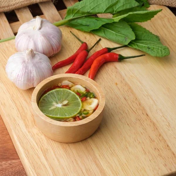 Ingrediente Manjericão Carne Frita Prato Tailandês Com Espaço Livre — Fotografia de Stock