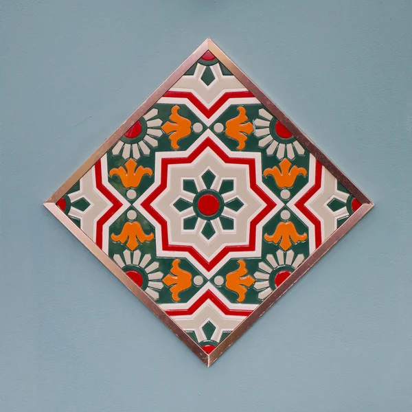 Azulejos de cerámica patrones de estilo colorido . —  Fotos de Stock