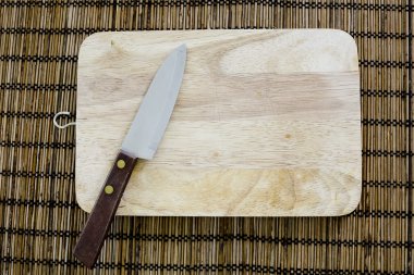 Bıçak ve Japon mutfağı, gerçek hayatta kullanılan kesme tahtası