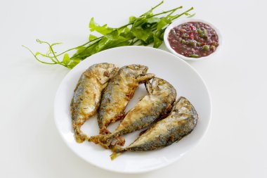 Karides hamur biber sosu (Nam Prik Ka PI) hizmet ile kızarmış Indi