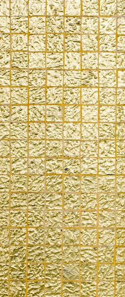 テキストと背景の壁のタイ伝統のゴールド色 — ストック写真