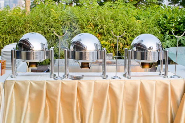 Chafing dishes at a party — Stock Photo, Image
