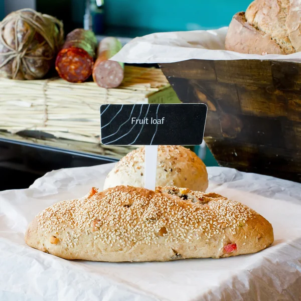 Fresh bread ready to eat — Stock Photo, Image