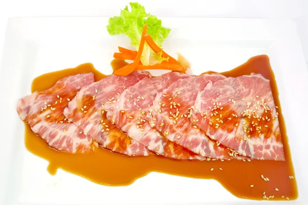 Tazelik slided domuz etinin beyaz yemek ızgara için — Stok fotoğraf