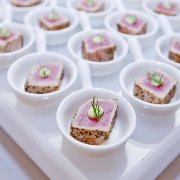 Comida para dedos en fiesta de cóctel —  Fotos de Stock