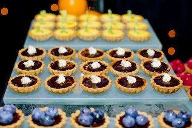 Meyveli tart ürün yelpazesine