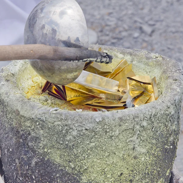 Aranyfüst casting — Stock Fotó