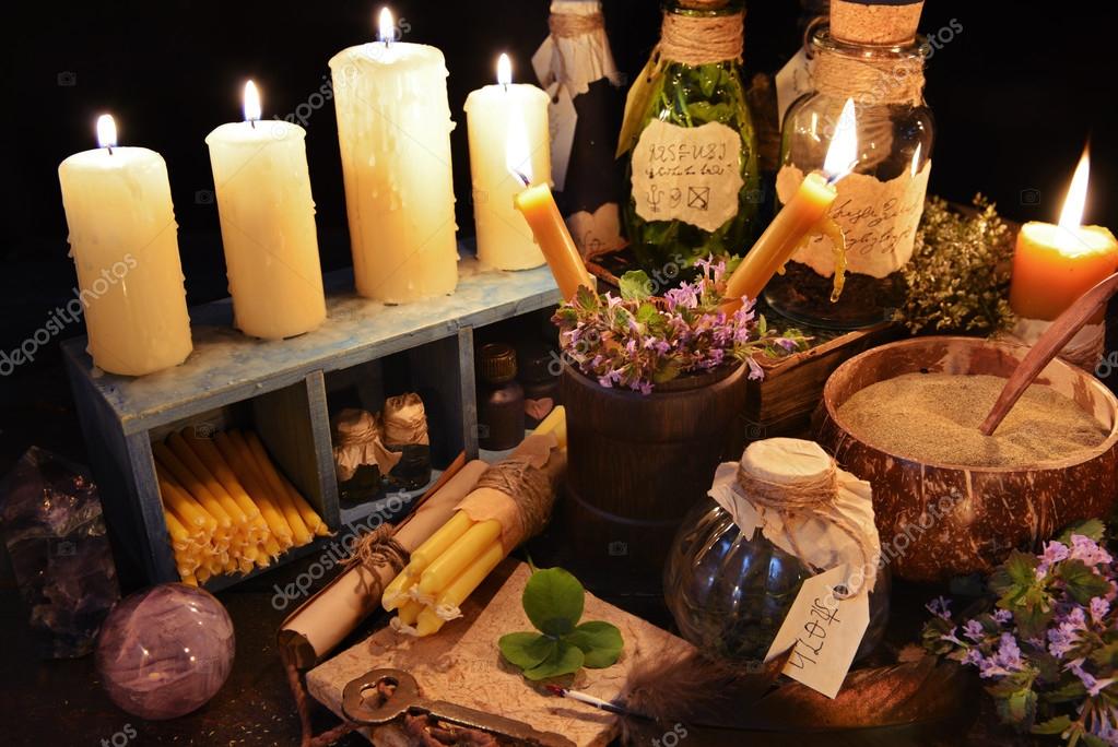  Убираем черную энергию Depositphotos_74270513-stock-photo-witch-table-with-burning-candles