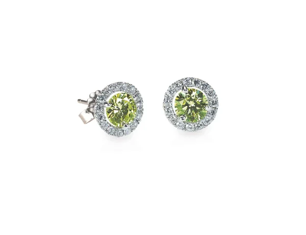 Grüne Peridot und Diamant Ohrringe isoliert auf weiß — Stockfoto
