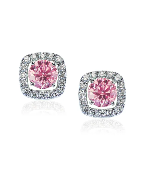 ピンク ダイヤモンドのスタッドのイヤリングのペアは、白で隔離 — ストック写真