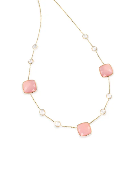 Collier diamant pierre gemme rose avec chaîne isolée sur blanc — Photo