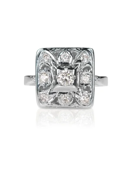 Diamond szoliter esküvői jegygyűrűt elszigetelt fehér — Stock Fotó
