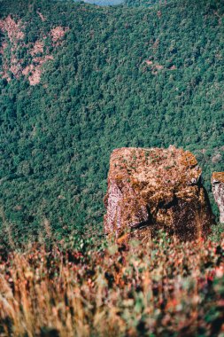 Pha Lam Noi, Chiang Mai vilayetindeki Kio Mae Pan 'da ünlü bir turist merkezi.