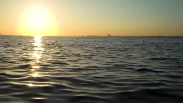 Increíble Disparo Del Mar Desde Dron Atardecer Sol Poniente Pinta — Vídeos de Stock