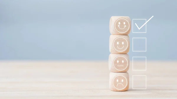 Smile Face Woodblock Cube Icon Give Satisfaction Service Feedback Rating — Stock Photo, Image