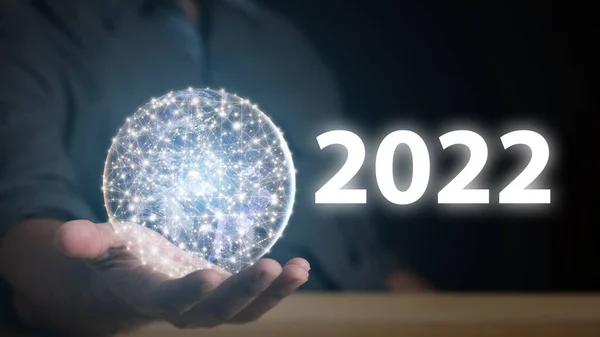 2022 Homem Segurando Planeta Mão Com Números 2022 Feliz Ano — Fotografia de Stock