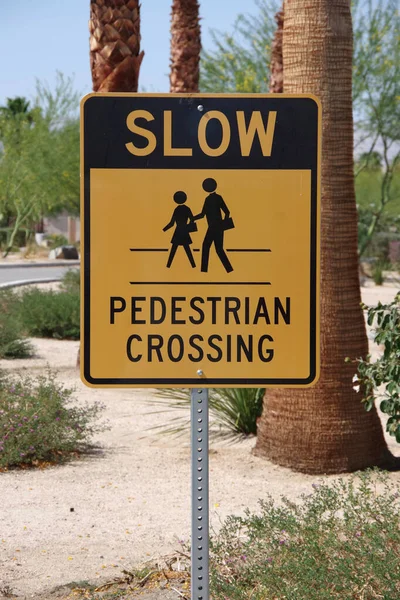 Желтый Черный Дорожный Знак Slow Pedestrian Crossing — стоковое фото