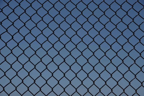 Full Frame Close View Segment Black Chainlink Fence Blue Sky — Stock Photo, Image