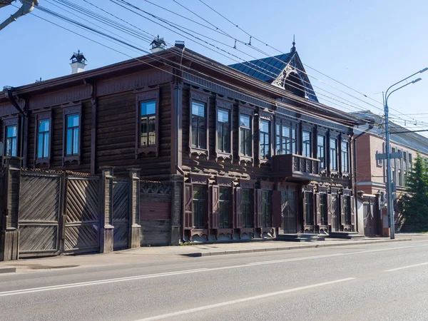 Casa Madeira Dois Andares Vintage Centro Histórico Cidade Siberiana Krasnoyarsk — Fotografia de Stock