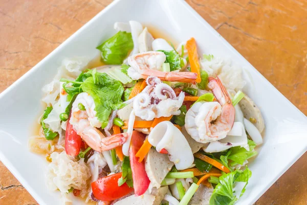 Squid kryddig sallad, Thai seafood — Stockfoto