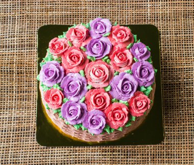 Harika doğum günü pastası 