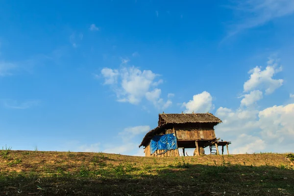 Barackensiedlung im ländlichen Norden Thailands — Stockfoto