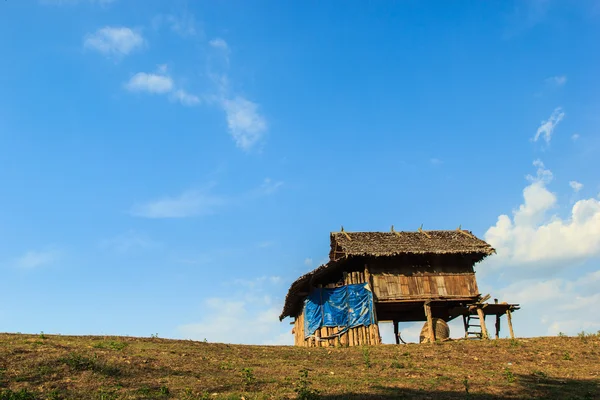 Barackensiedlung im ländlichen Norden Thailands — Stockfoto