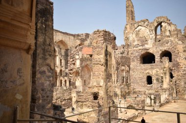 Eski Golconda Kalesi Hindistan 'daki harabe duvarlar Arkaplan fotoğrafı