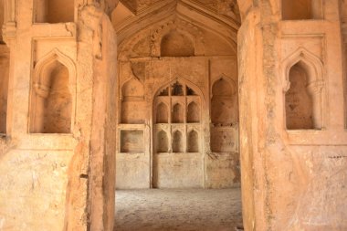 Golconda Kalesi Mimari Harap Duvar Tasarımları