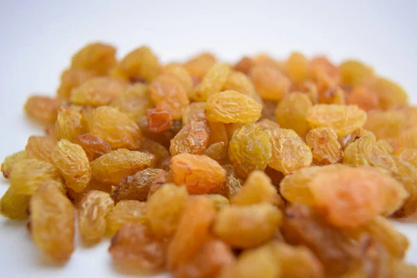 Yellow Golden Raisins Isolated White Background Close Stock Photography Image — Stock Photo, Image