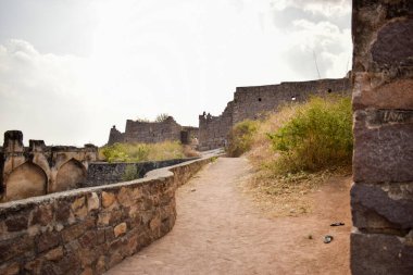 Kirli Yol Arkaplanı, Düşen Yol Yaprakları Kirli Yol Fotoğrafları