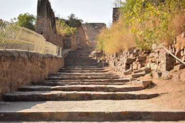The Stone block Steps Park / Fort stok fotoğraf görüntüsünde yürüyüş yolu