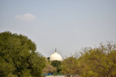 Sultan Quli Kutub Mulk 'un mezarı 1543 yılında inşa edildi. Yedi Mezar Stok Fotoğrafçılık Resmi