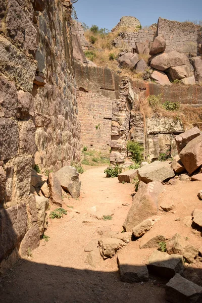 Kirli Yol Arkaplanı, Düşen Yol Yaprakları Kirli Yol Fotoğrafları