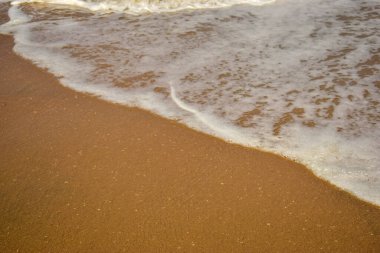 Okyanus-Deniz Dalgaları Sahilde Kum Manzarası