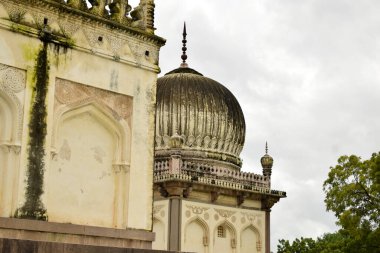 400 Yaşında Sultan Hyderabad 'ın Yedi Kutub Shahi Hükümdarı