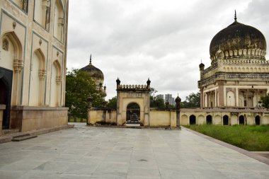 Antik Sultan 'ın 400 Yılı Yedi Kutub Shahi Deccan Hükümdarı