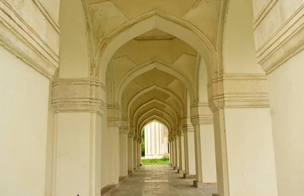 Arte Arquitectónico Islámico Corredores Caminantes — Foto de Stock