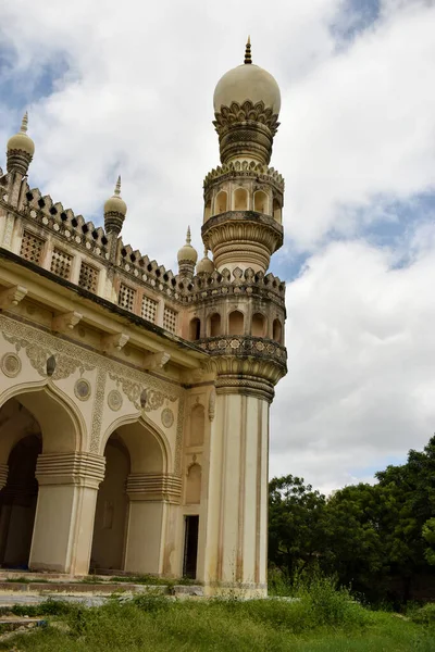 Arte Arquitetônica Islâmica Velha Minarete Mesquita Arruinada Velha Masjid — Fotografia de Stock