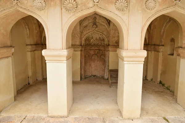 Alte Islamische Architekturkunst Auf Bögen Und Mauergängen — Stockfoto