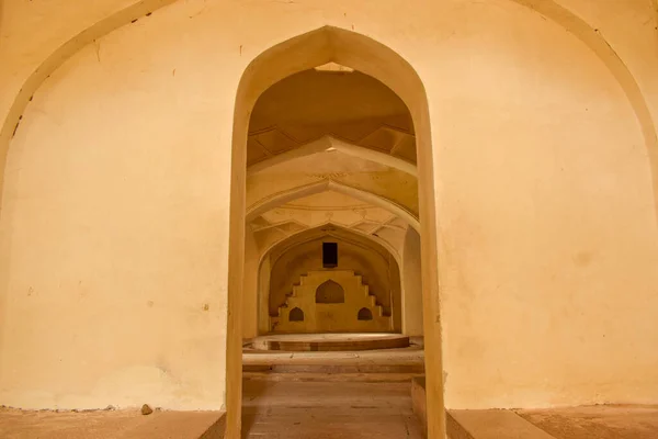 Oude Islamitische Architectonische Kunst Bogen Muren Gangen — Stockfoto
