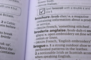 İngilizce Sözlük Sayfasını Kelimeyle Kapat - Brogue