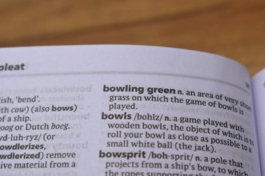 İngilizce Sözlük Sayfasını Kelimeyle Kapat - Bowling yeşili