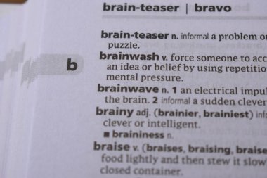 İngilizce Sözlük Sayfasını Kelimeyle Kapat - Beyin Yıkama