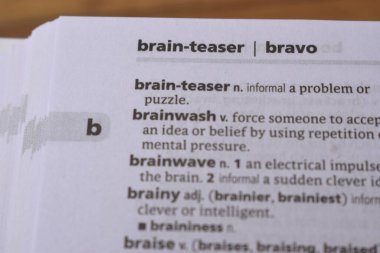 İngilizce Tanımlama Sözlük Sayfası Beyin-teaser 'ın Yazılmış Sözcüğünün Kapanışı